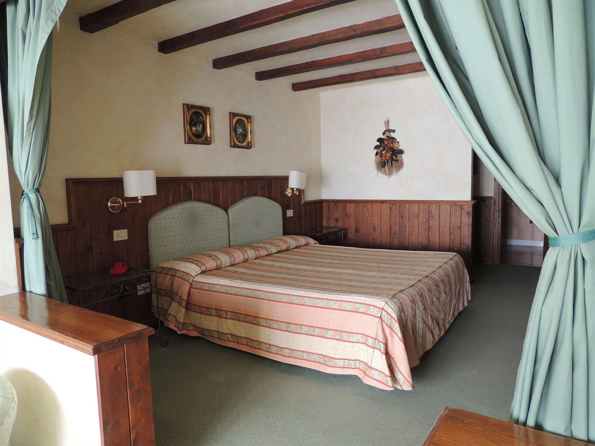 Country Relais I Due Laghi Villa Anguillara Sabazia Exterior photo
